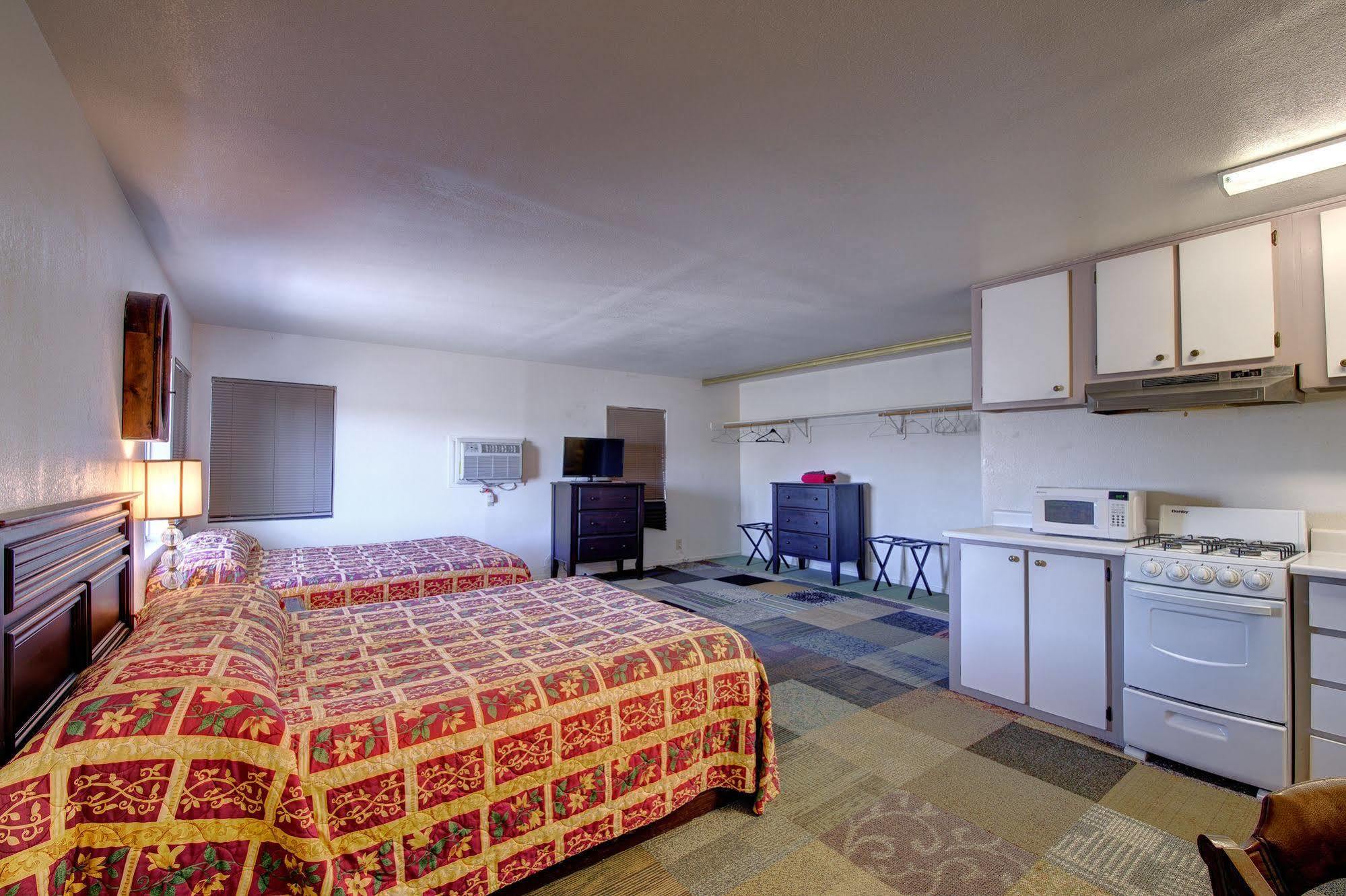 Crimson Hills Motel Parowan Exterior photo